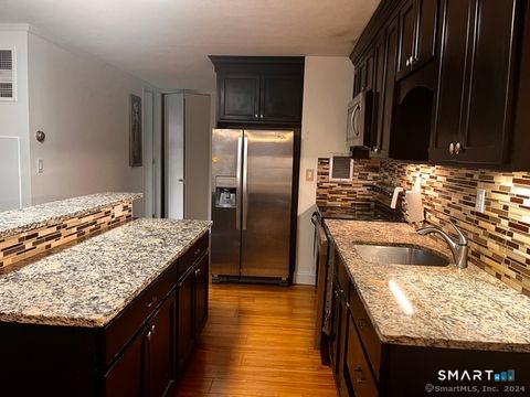 Tiny photo for 1 Gold Street #4A, Hartford, CT 06103 (MLS # 24173415)