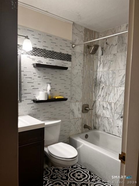 Tiny photo for 1 Gold Street #4A, Hartford, CT 06103 (MLS # 24173415)