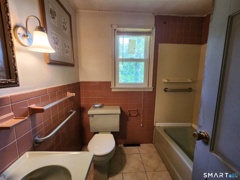 Tiny photo for 4 Belden Avenue, Canton, CT 06019 (MLS # 24203925)