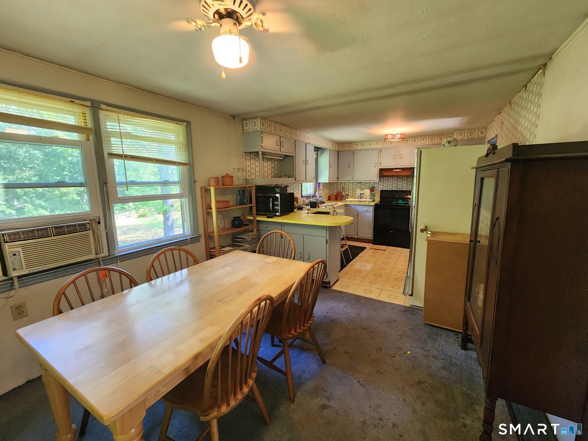 4 Belden Avenue