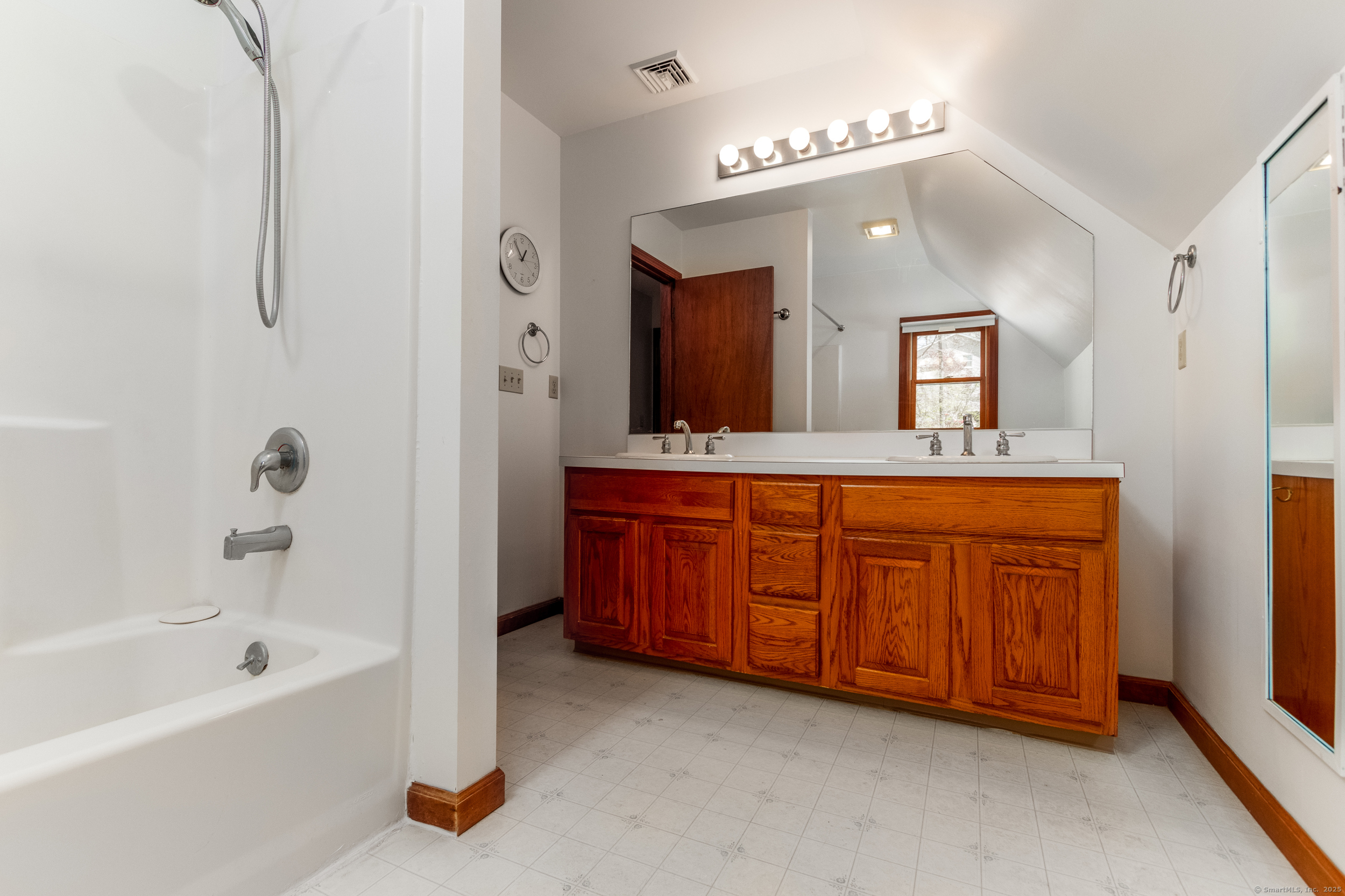 12 Stephen Court, Prospect, Connecticut image 34