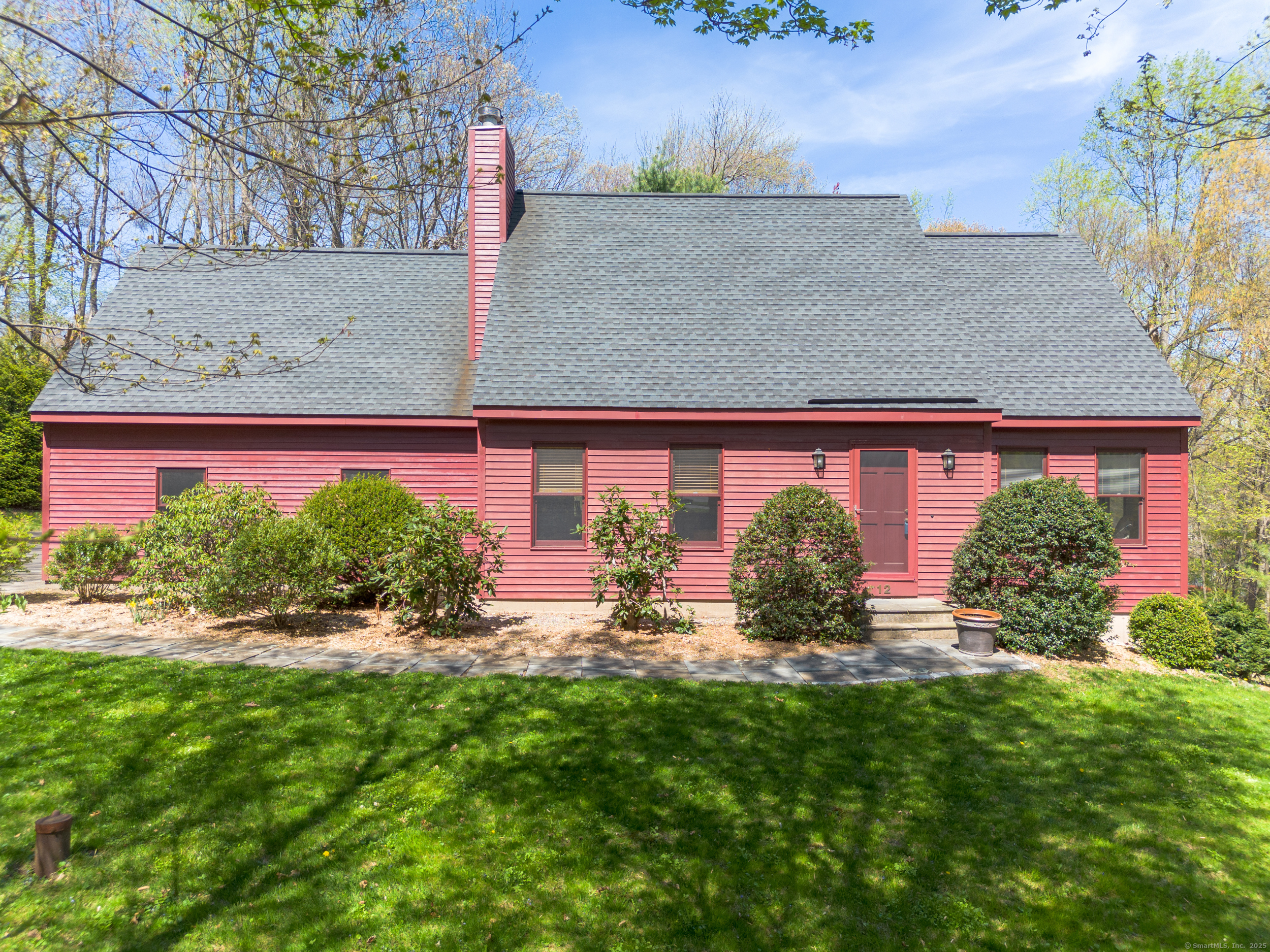 12 Stephen Court, Prospect, Connecticut image 2