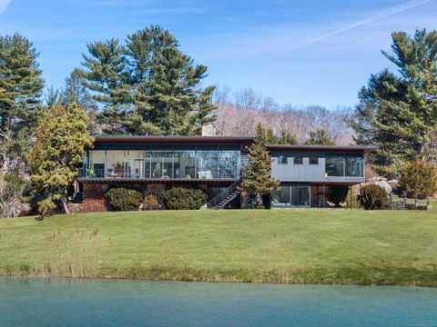 86 Wildwood Road Stamford CT 06903
