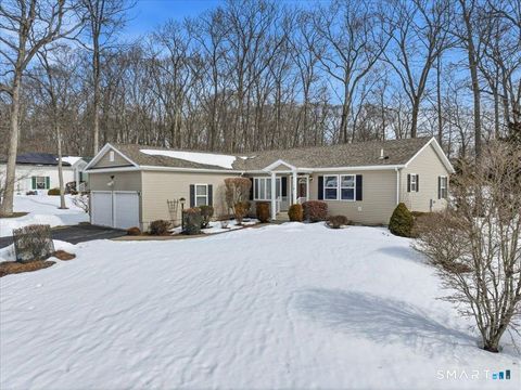 18 Hillcrest Drive Montville CT 06382
