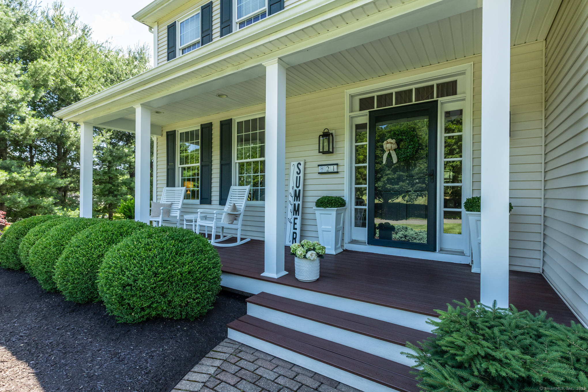21 Farmbrook Drive