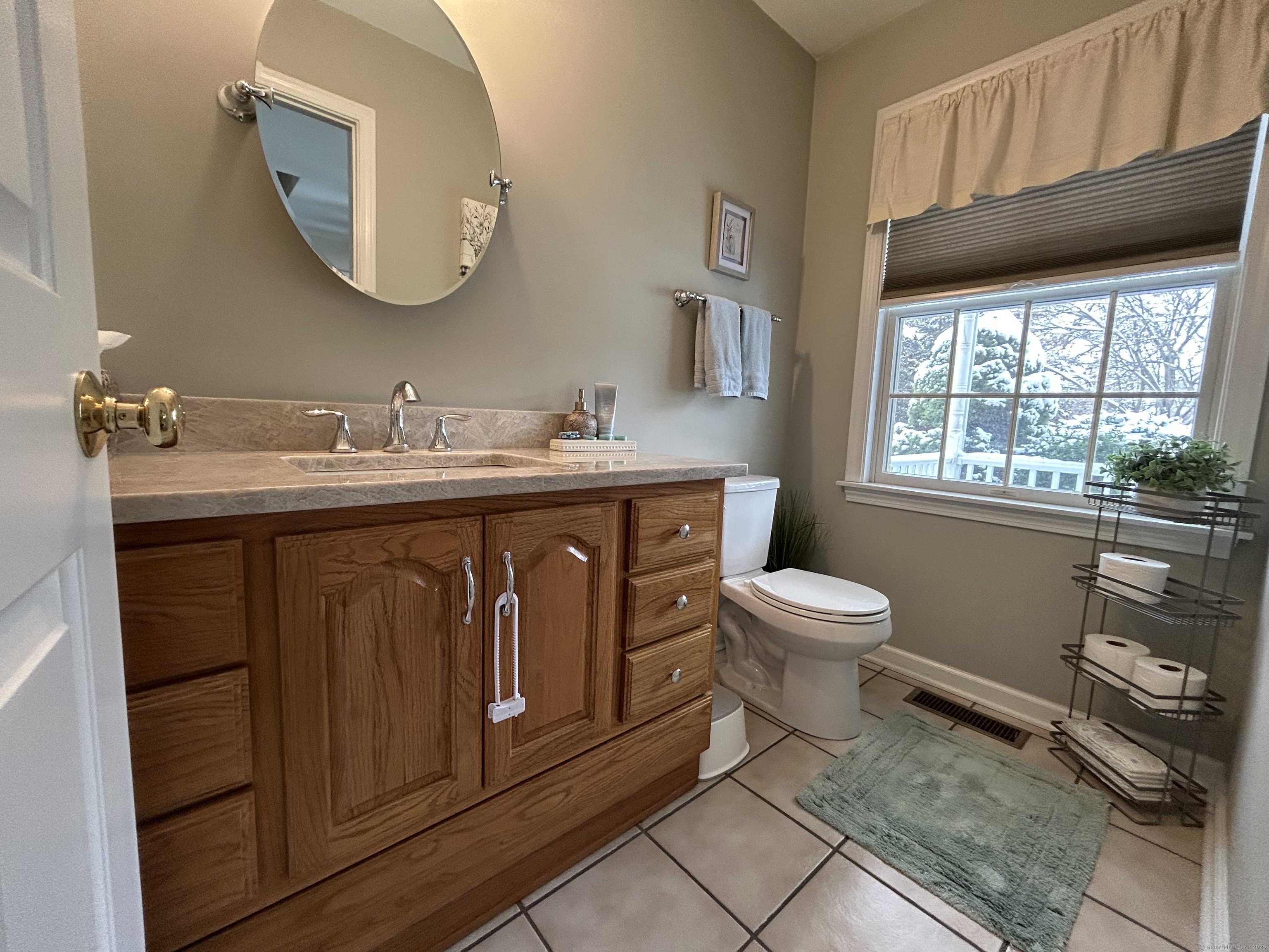 16 N Ridge Drive, Cromwell, Connecticut image 13