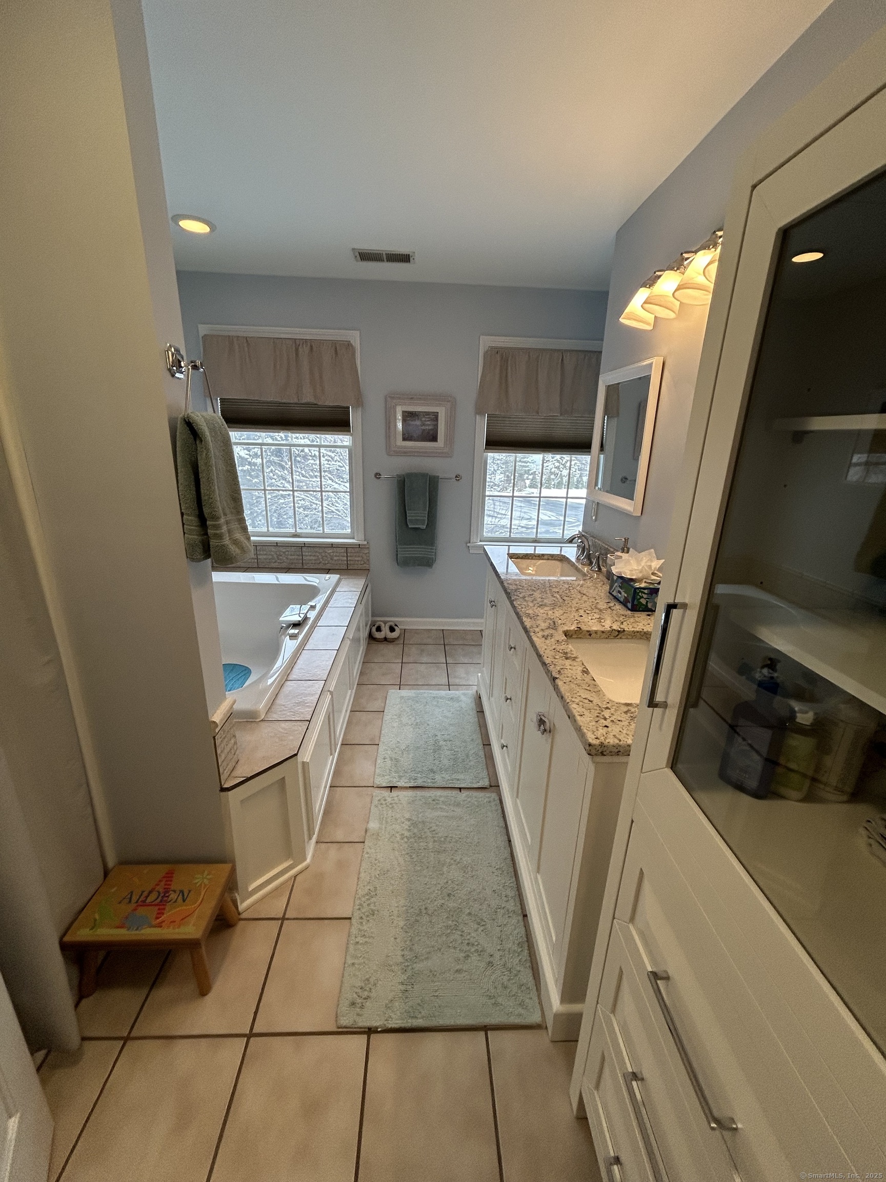 16 N Ridge Drive, Cromwell, Connecticut image 20