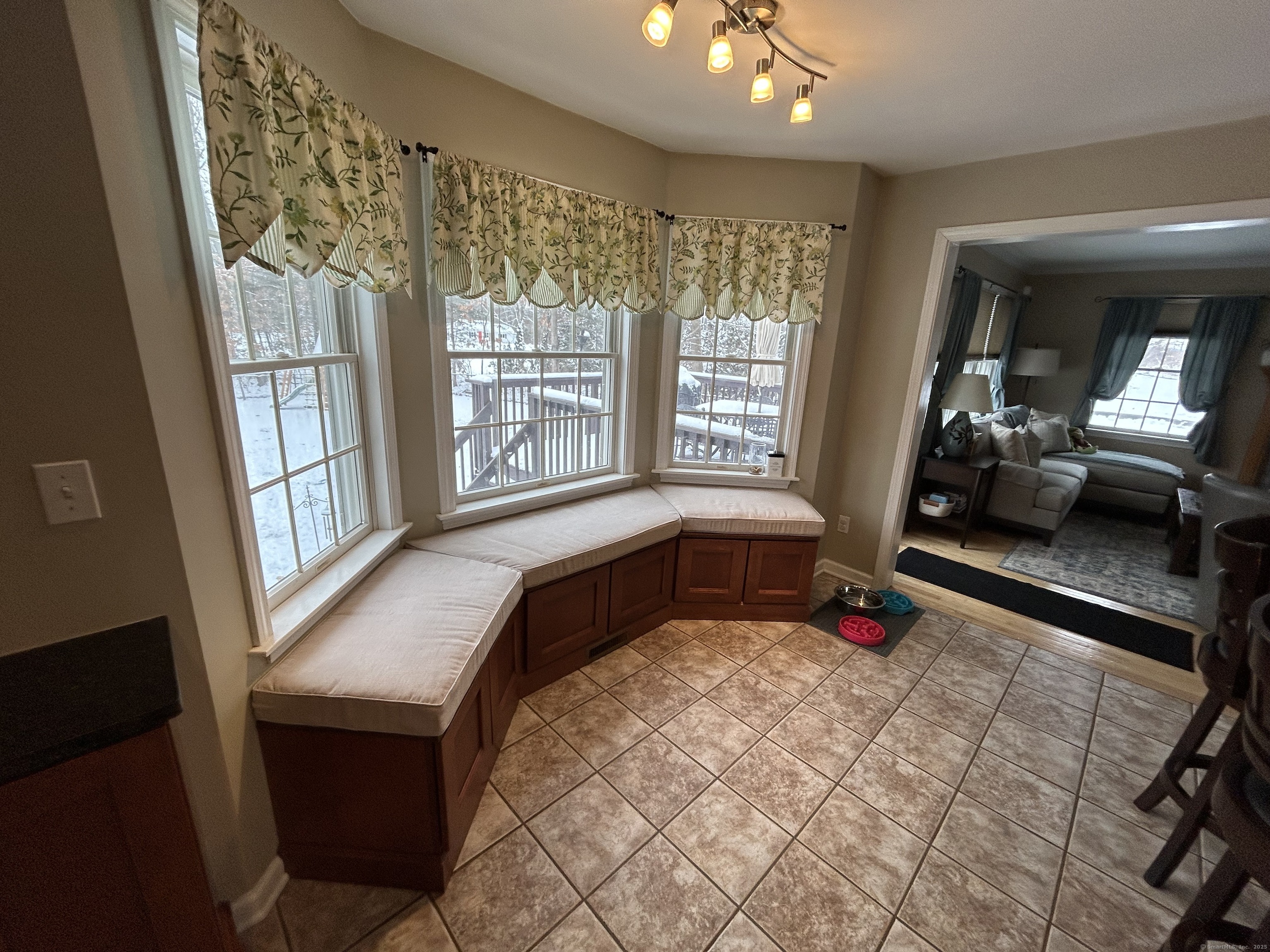 16 N Ridge Drive, Cromwell, Connecticut image 8