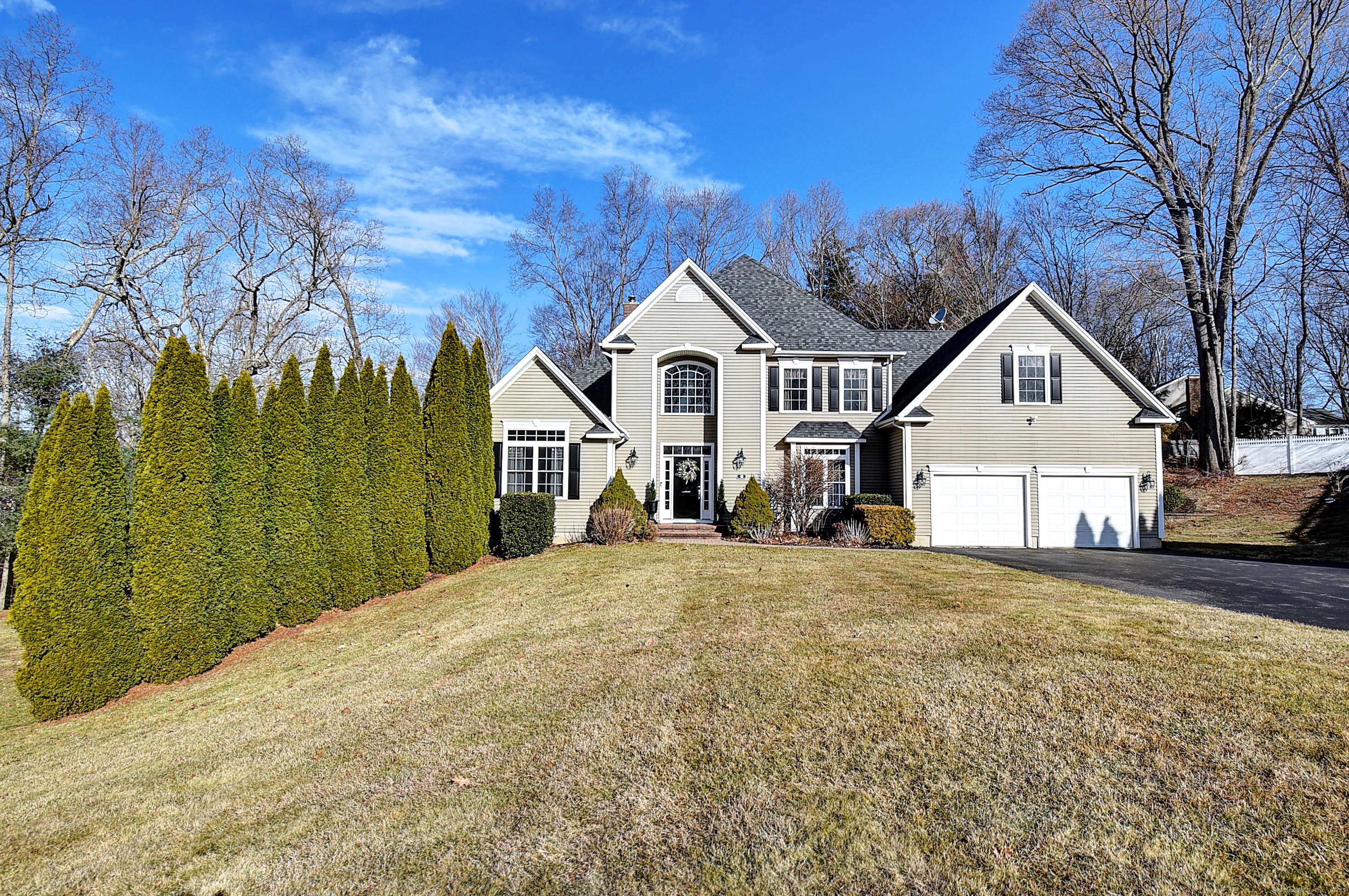 Photo 1 of Kensington Court, Cheshire, Connecticut, $899,000, Web #: 24079661