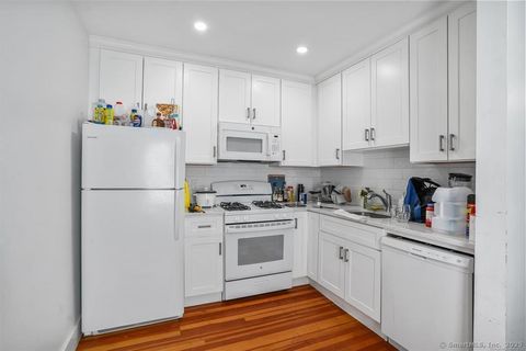 Tiny photo for 10 Linden Place #1B, Stamford, CT 06902 (MLS # 24134466)