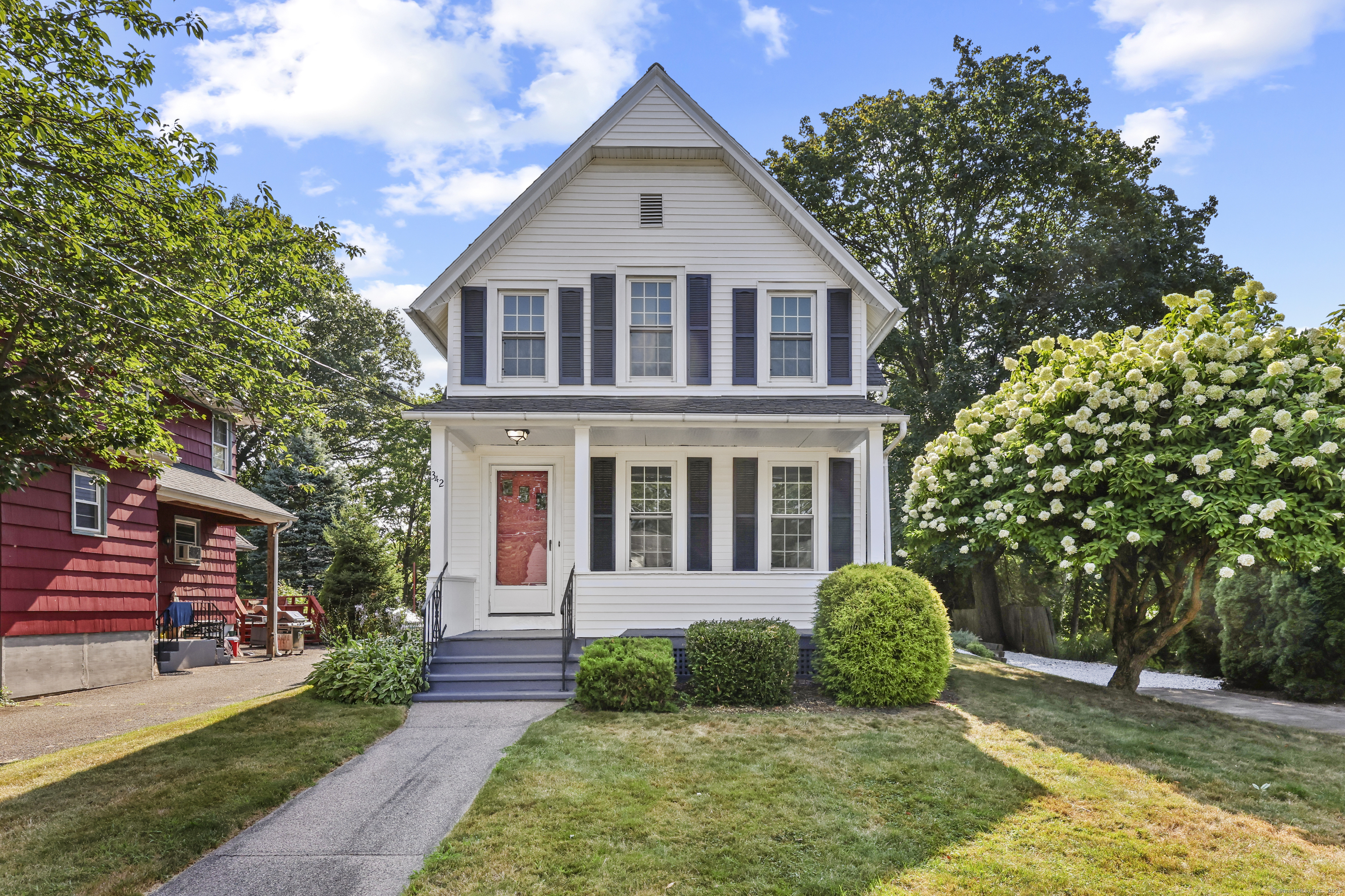 Meriden, Connecticut 06451, United States, 3 Bedrooms Bedrooms, ,1 BathroomBathrooms,Residential,Pending,195307