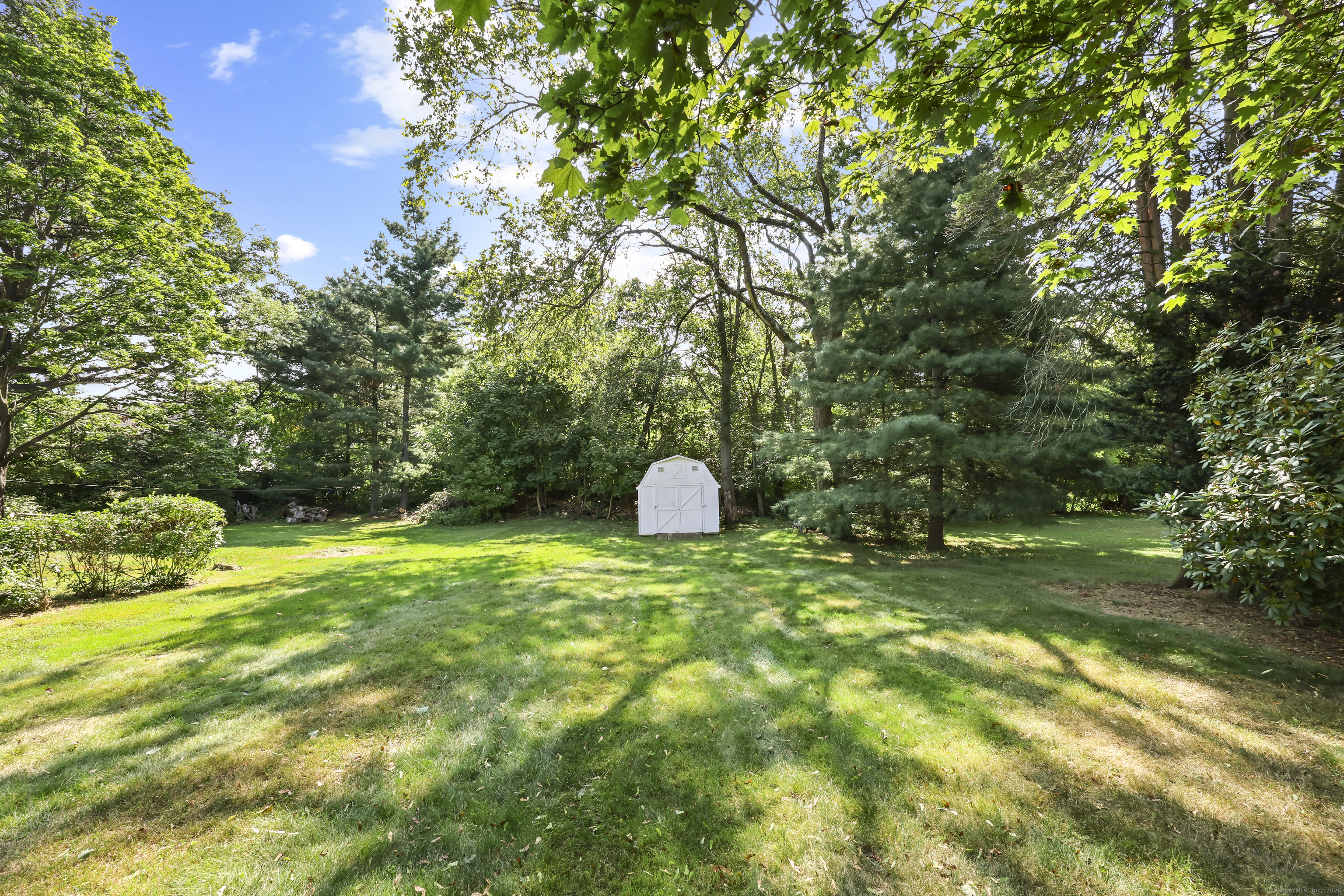 Meriden, Connecticut 06451, United States, 3 Bedrooms Bedrooms, ,1 BathroomBathrooms,Residential,Pending,195307