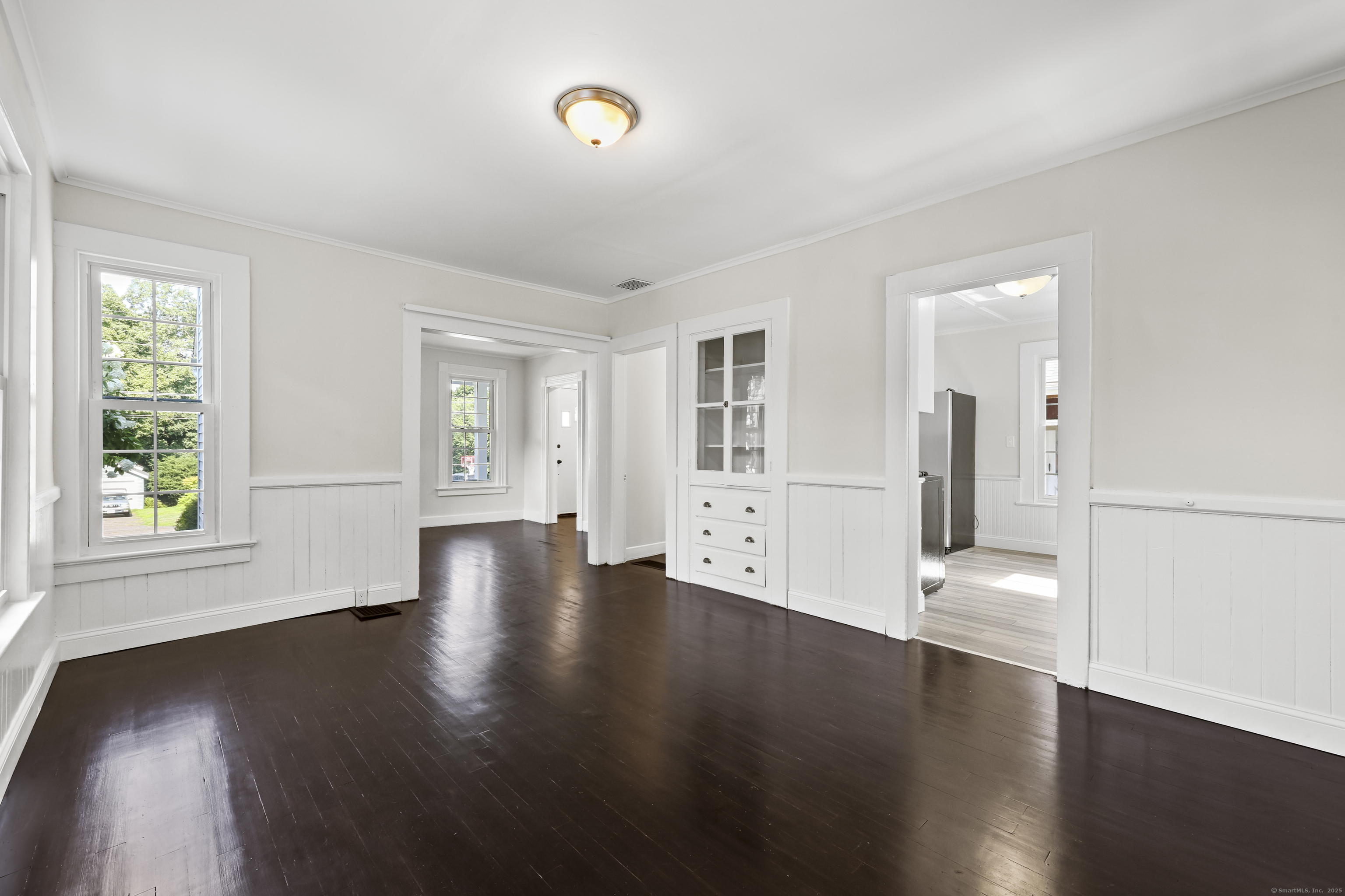 Meriden, Connecticut 06451, United States, 3 Bedrooms Bedrooms, ,1 BathroomBathrooms,Residential,Pending,195307