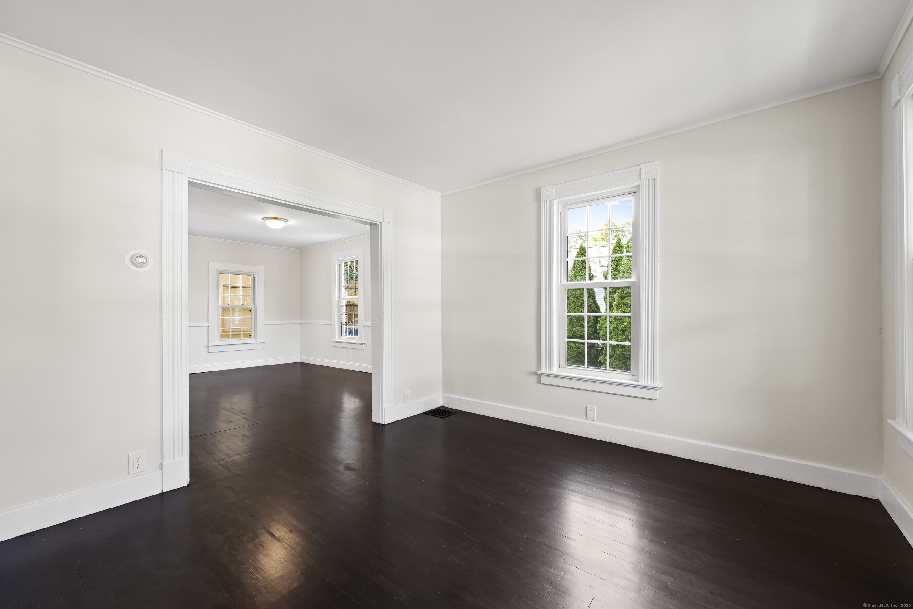 Meriden, Connecticut 06451, United States, 3 Bedrooms Bedrooms, ,1 BathroomBathrooms,Residential,Pending,195307