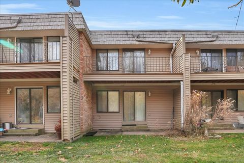 Tiny photo for 10 Briar Court #10, Cromwell, CT 06416 (MLS # 24143829)