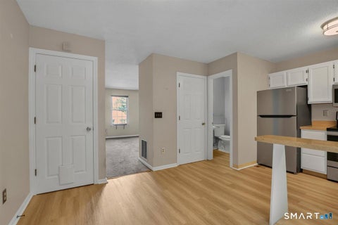 Tiny photo for 205 Oakland Street #B, Manchester, CT 06042 (MLS # 24196596)