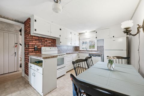 Tiny photo for 876 Ridge Road, Wethersfield, CT 06109 (MLS # 24134762)