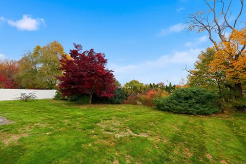 Tiny photo for 876 Ridge Road, Wethersfield, CT 06109 (MLS # 24134762)