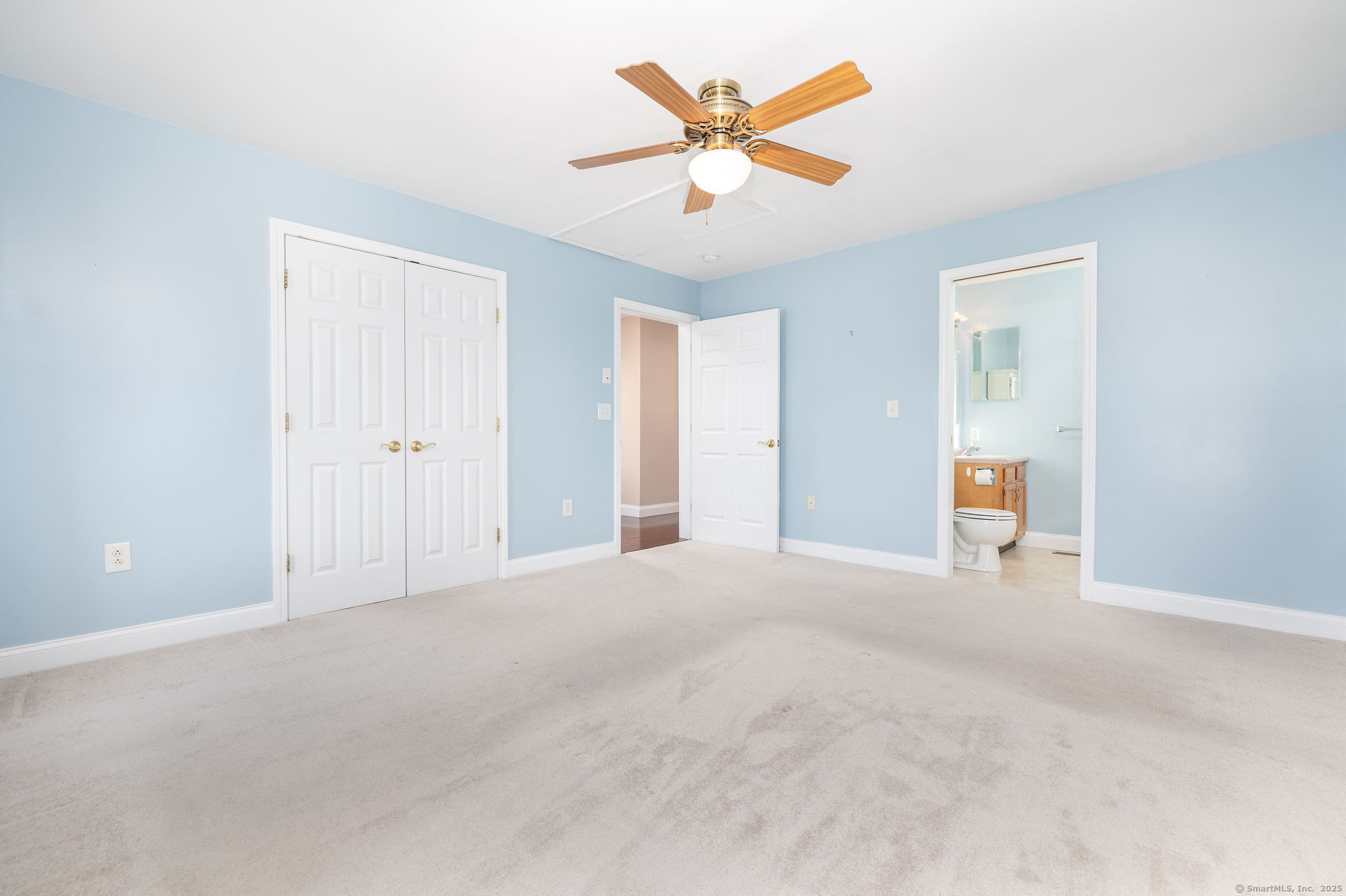 Portland, Connecticut 06480, United States, 2 Bedrooms Bedrooms, ,2 BathroomsBathrooms,Residential,Pending,388