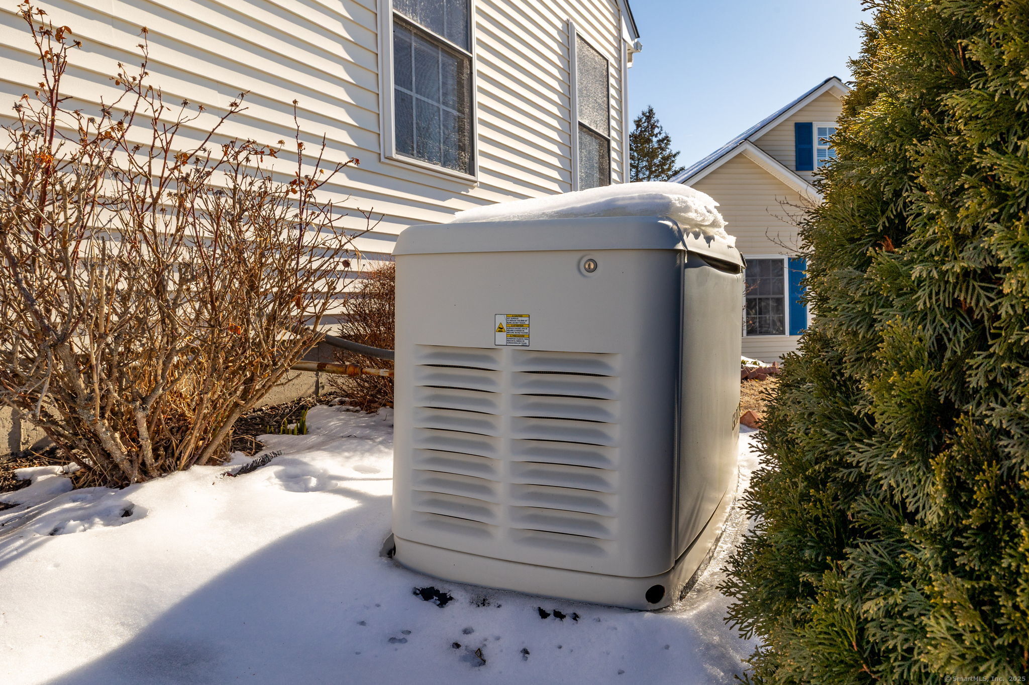 Portland, Connecticut 06480, United States, 2 Bedrooms Bedrooms, ,2 BathroomsBathrooms,Residential,Pending,388