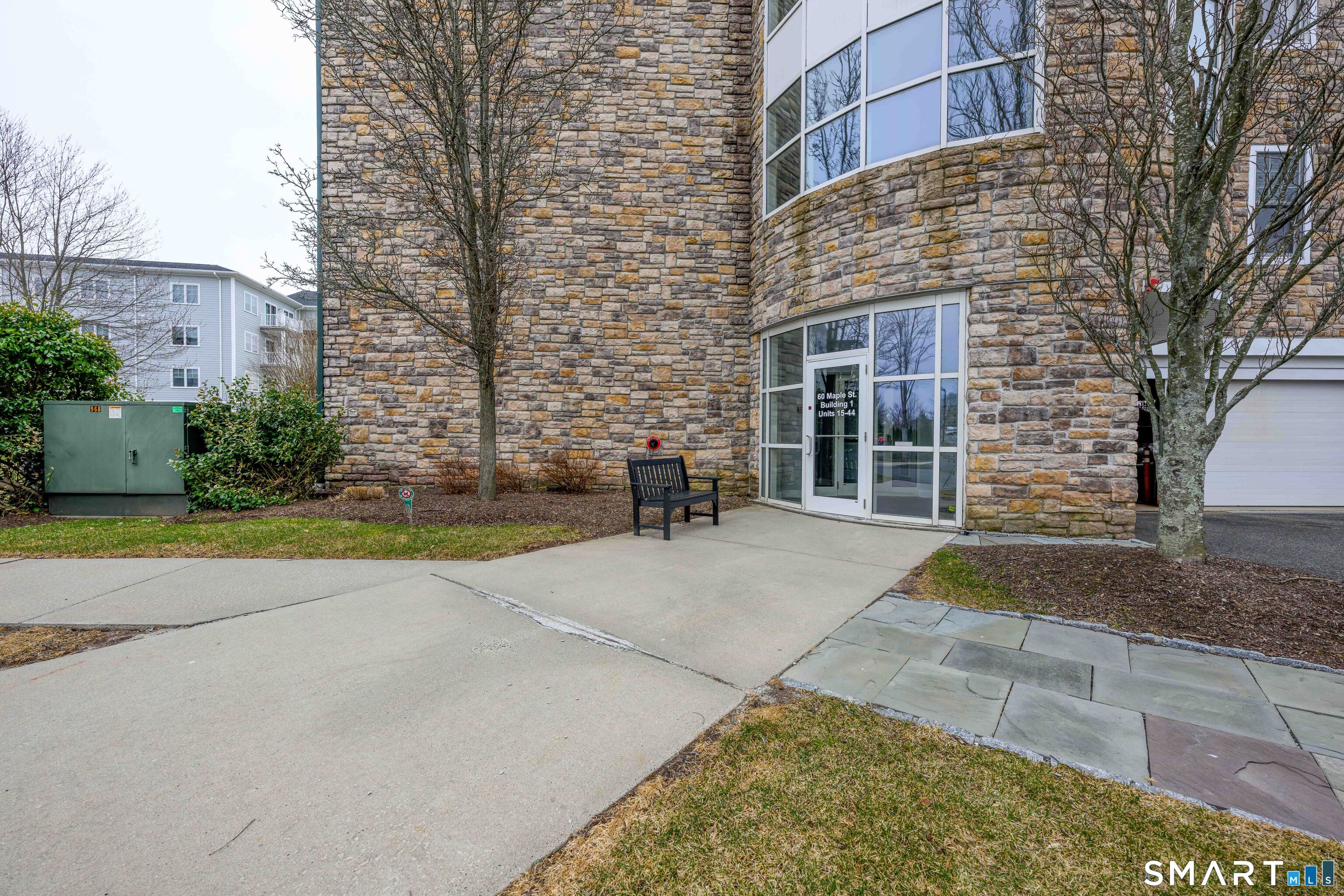 60 Maple Street APT 17