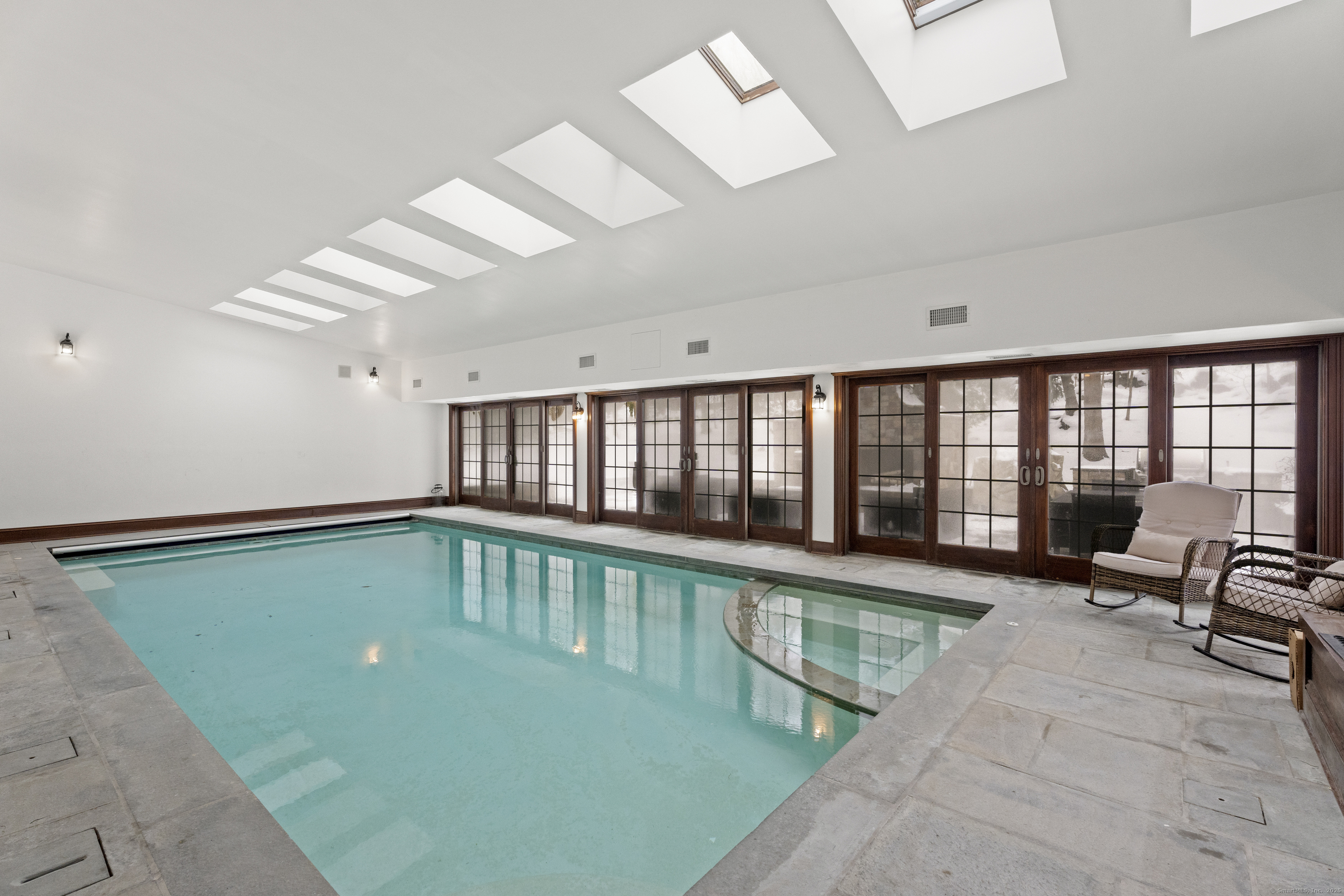 584 Boston Post Road