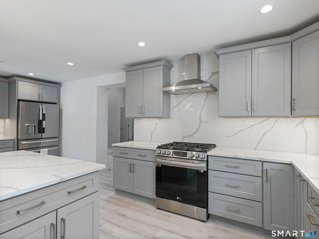 Photo of 24 King Street, Stamford, CT 06902 (MLS # 24154237)