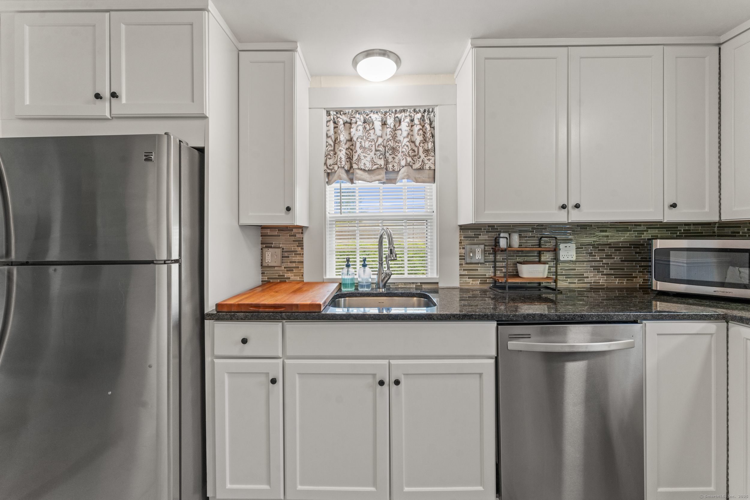 517 Wolcott Hill Road, Wethersfield, Connecticut image 3