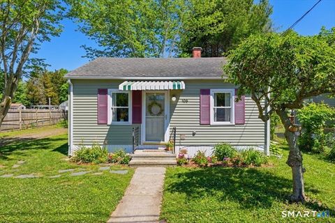 106 Midway Oval Groton CT 06340