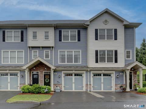 Condo For Sale - 52 Harvest Court #52<br/> Newington, CT 06111