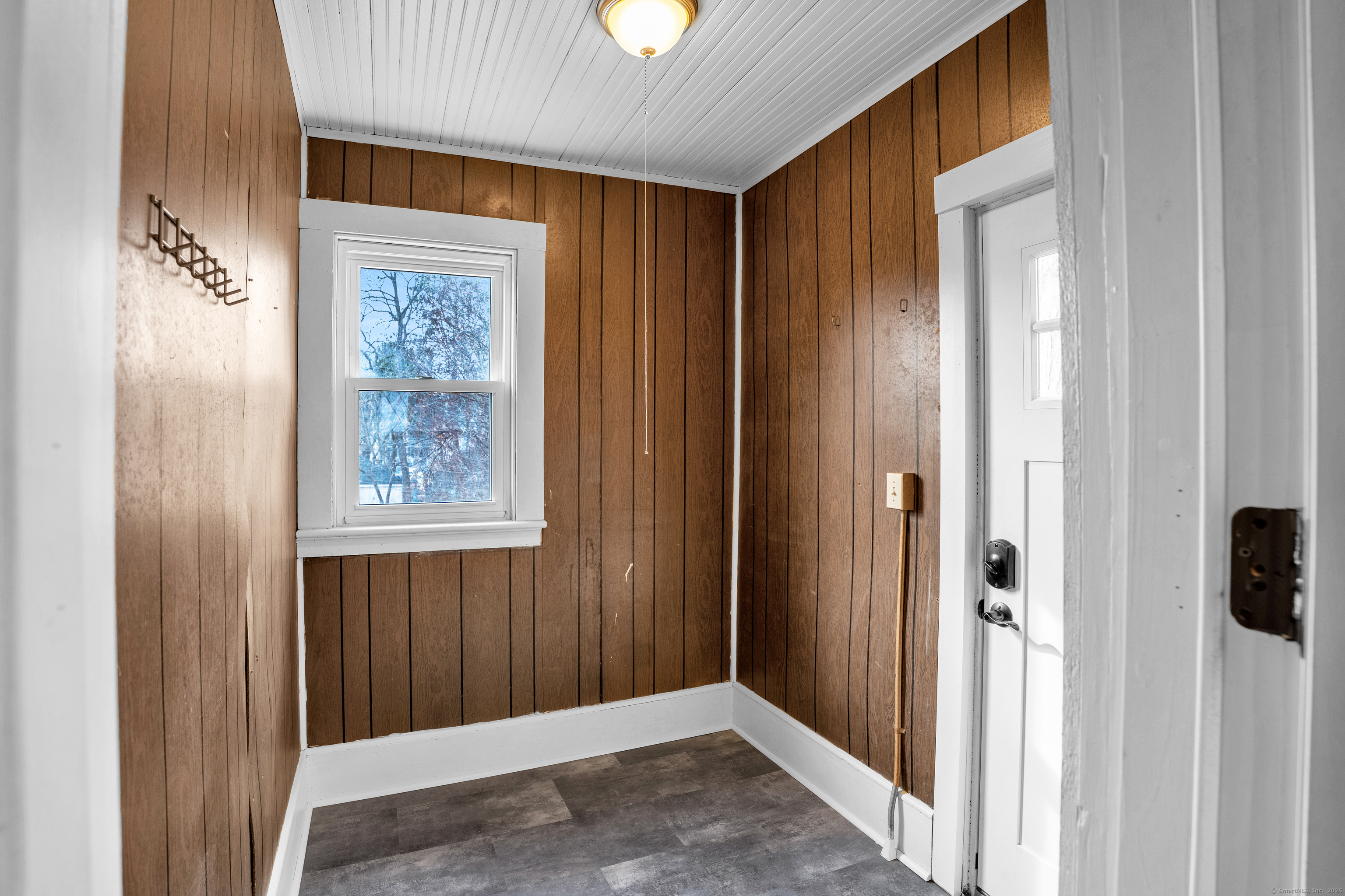 275 N Elm Street, Torrington, Connecticut image 24