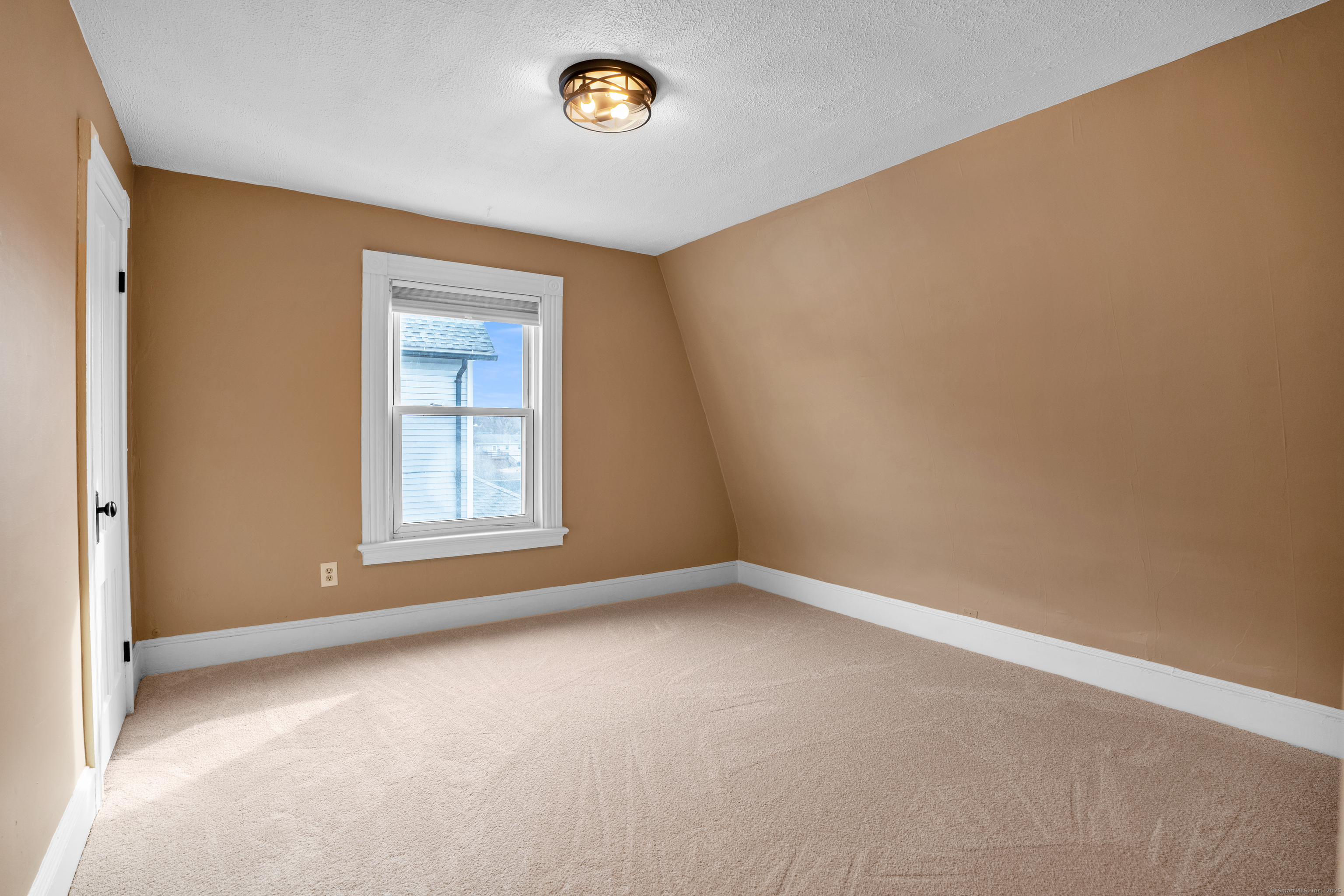 275 N Elm Street, Torrington, Connecticut image 22