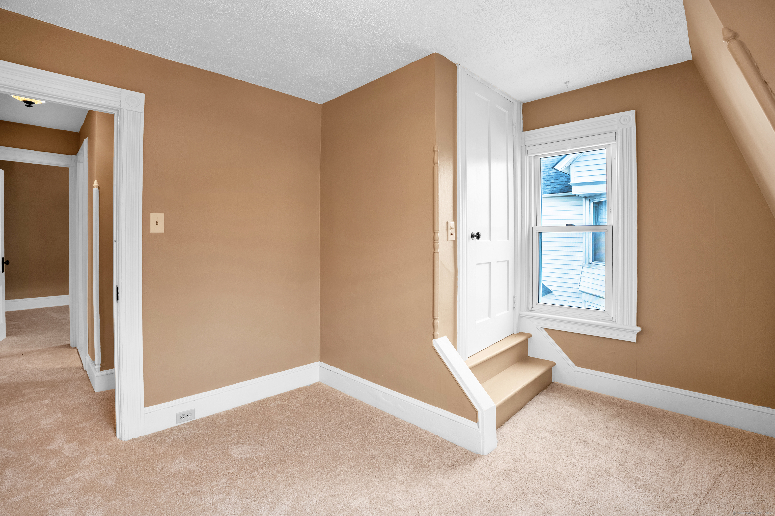 275 N Elm Street, Torrington, Connecticut image 16