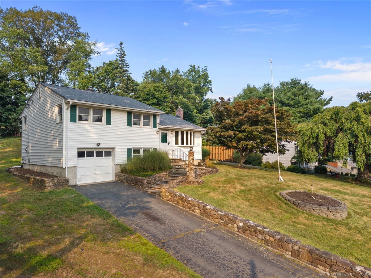 23 Highland Drive
