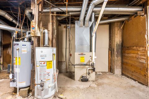 Tiny photo for 32 Huntington Avenue, New Haven, CT 06512 (MLS # 24142297)