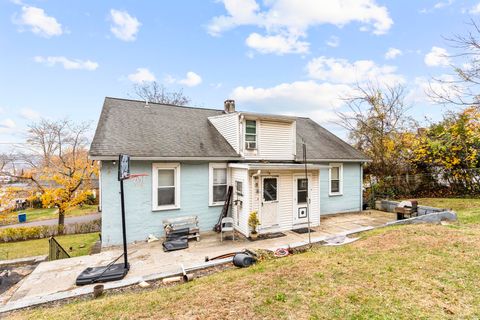 Tiny photo for 32 Huntington Avenue, New Haven, CT 06512 (MLS # 24142297)