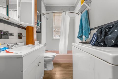 Tiny photo for 32 Huntington Avenue, New Haven, CT 06512 (MLS # 24142297)