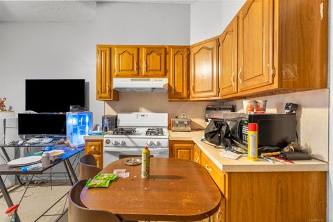 Tiny photo for 32 Huntington Avenue, New Haven, CT 06512 (MLS # 24142297)