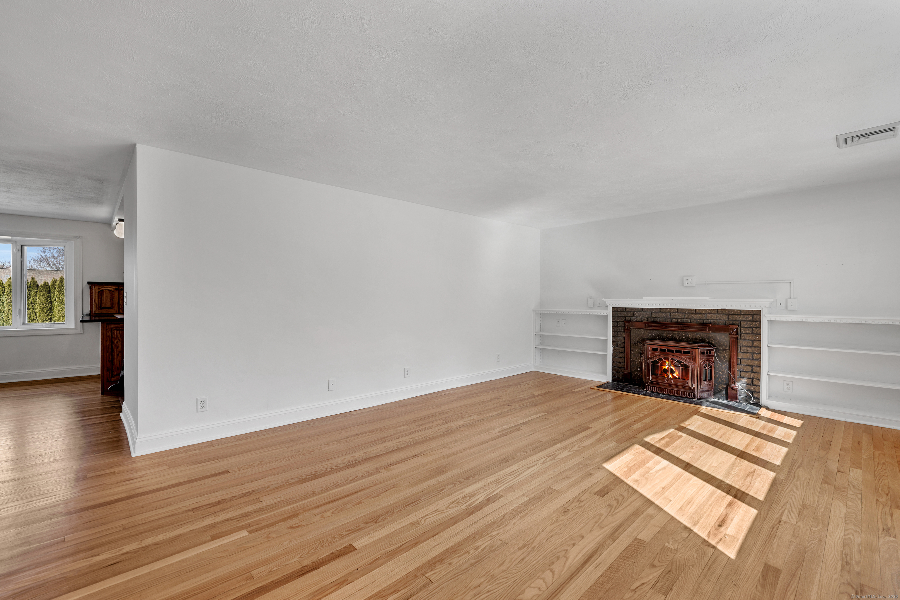 823 Murdock Avenue, Meriden, Connecticut image 17