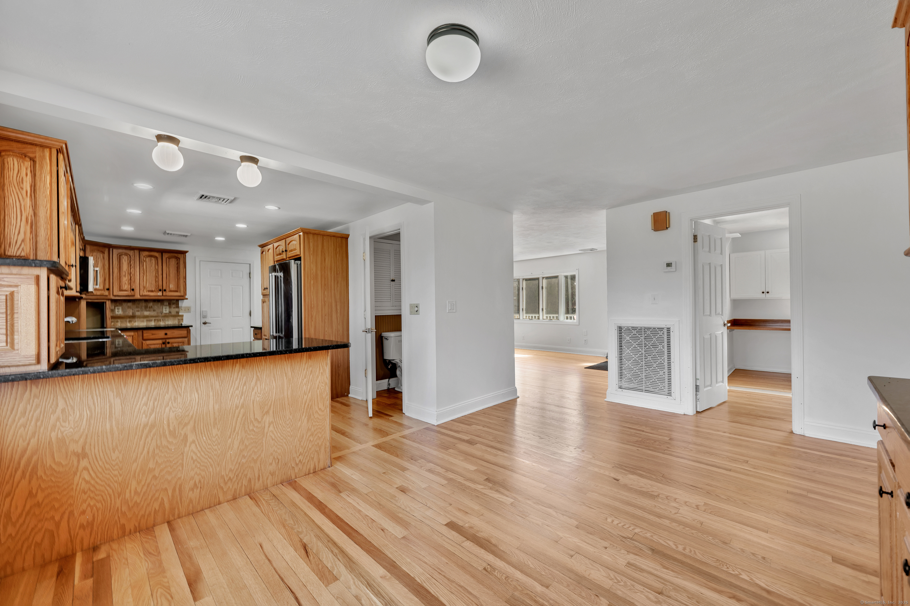 823 Murdock Avenue, Meriden, Connecticut image 6