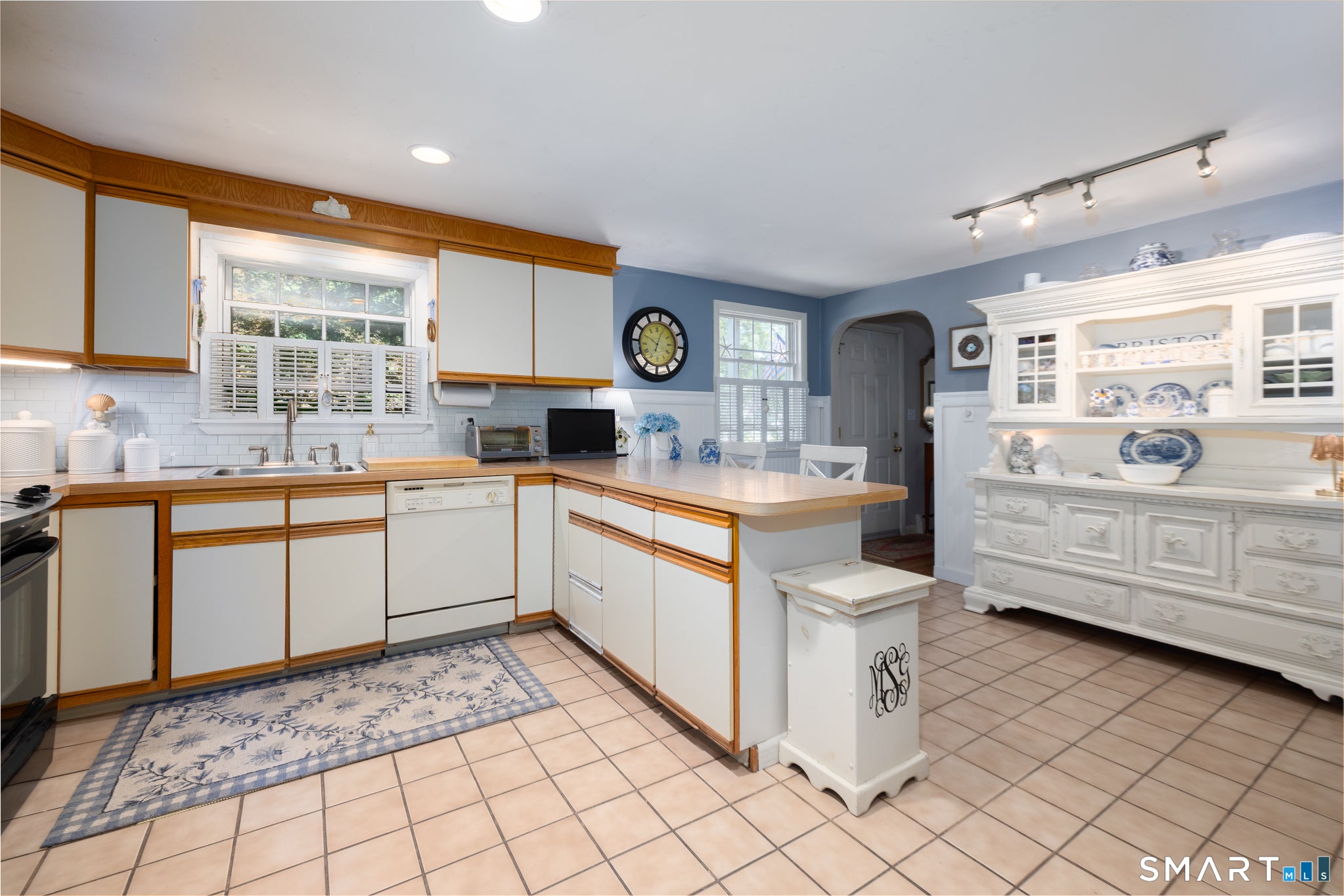 83 Glendale Drive
