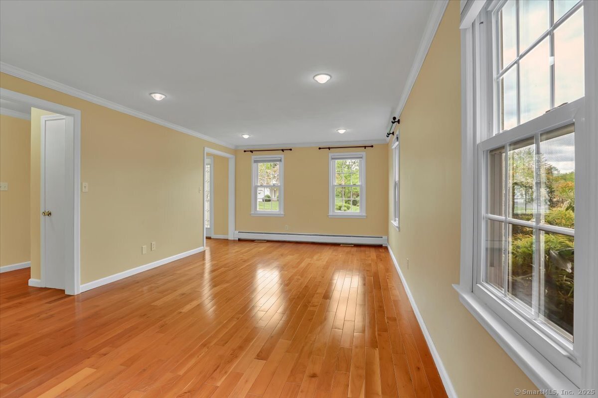 488 Cardinal Lane, Cheshire, Connecticut image 4