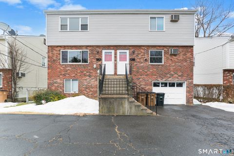 Photo of 86 Harbor Drive, Stamford, CT 06902 (MLS # 24156877)