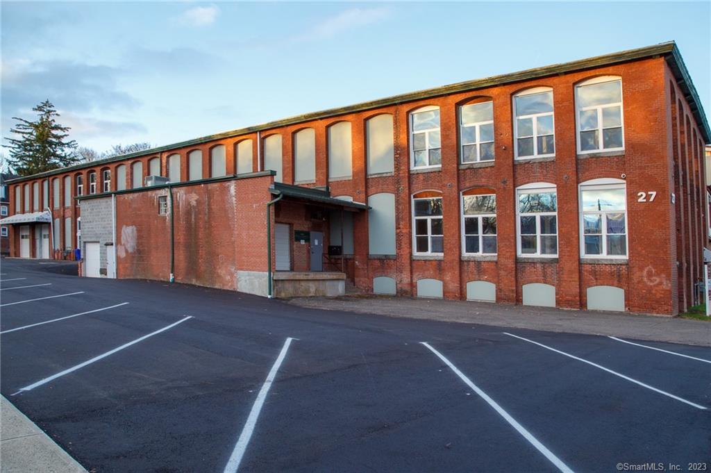 Middletown, Connecticut 06457, United States, ,Residential,Active,31687