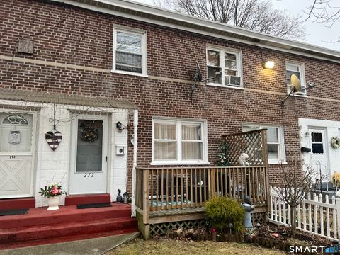 Photo of 272 Court D, Bld 54 Court, Bridgeport, CT 06610 (MLS # 24148351)