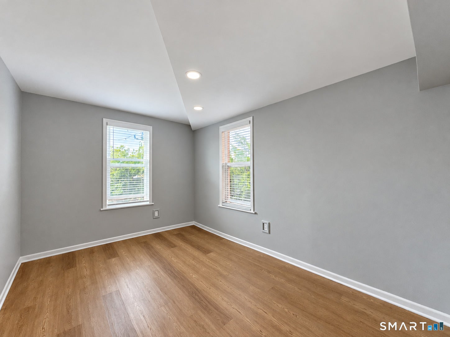 63 Derby Avenue 4