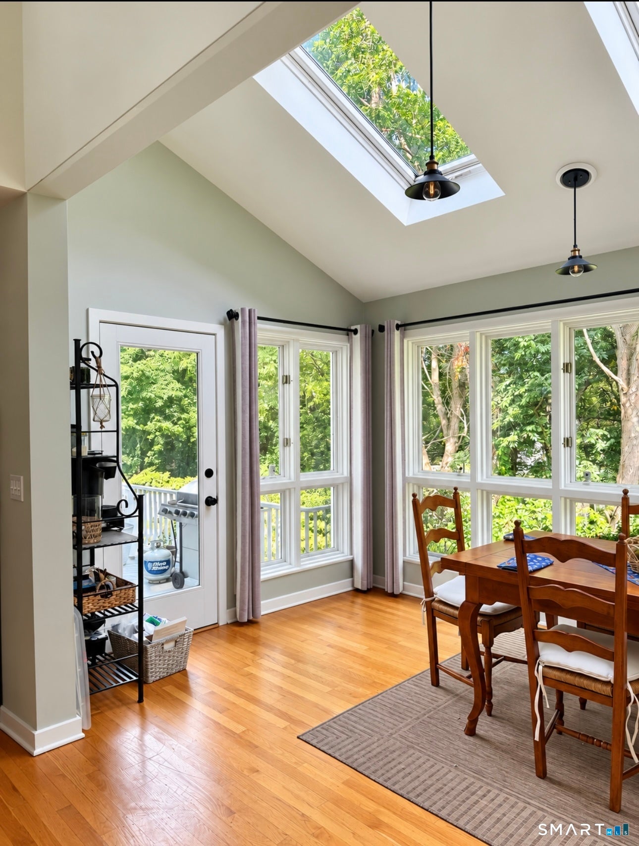 6 Overlook Drive
