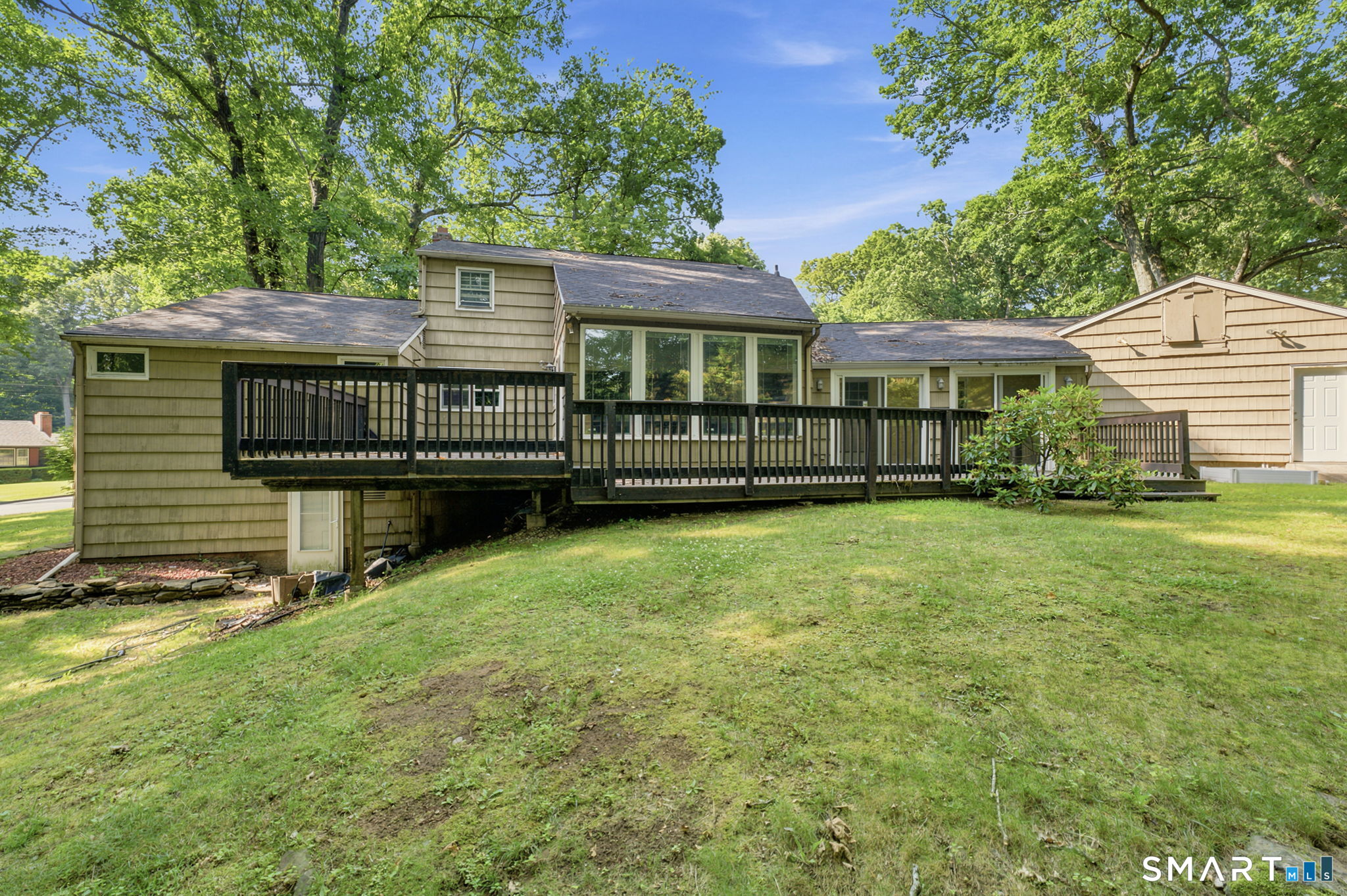 132 Laurel Street