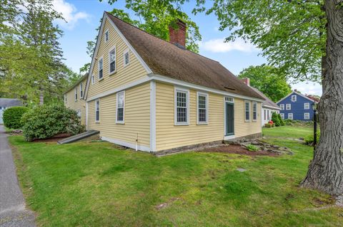 11 Liberty Street Clinton CT 06413