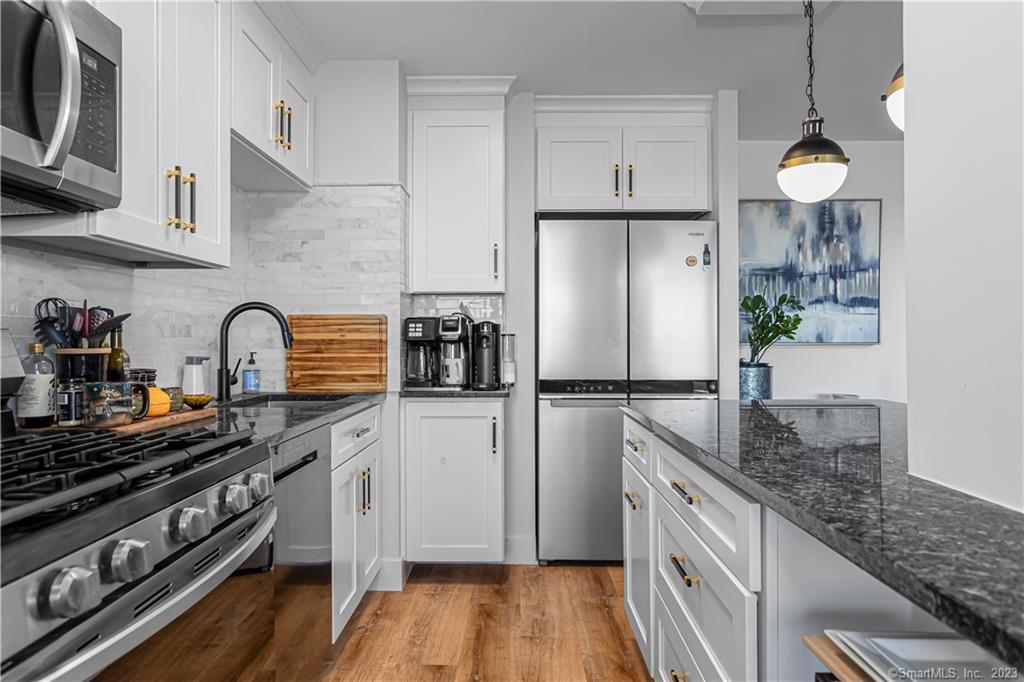 50 Glenbrook Road APT 16F